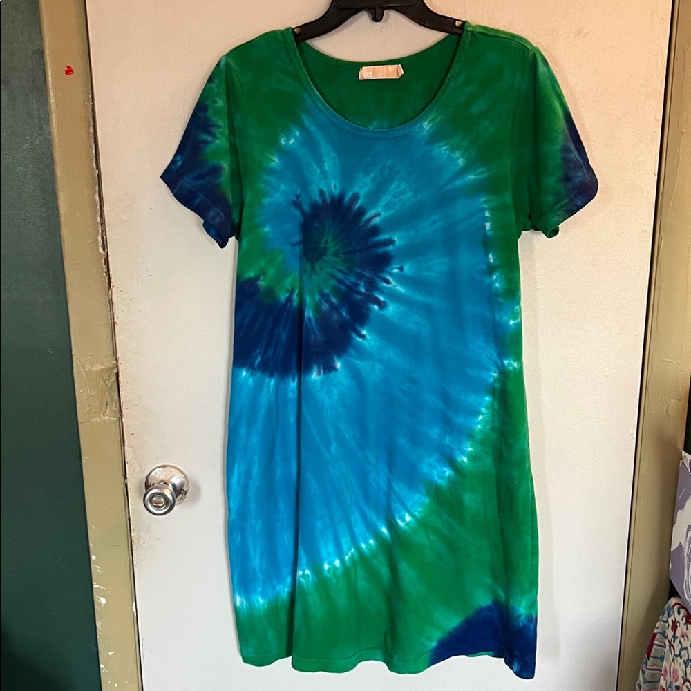 LA CERA Vibrant Tie-Dye tee shirt Dress with pockets medium 👓 - Picture 5 of 10